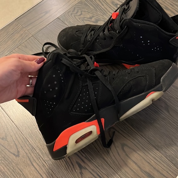 Nike Air Jordan 6 Retro -2019 - Picture 5 of 8
